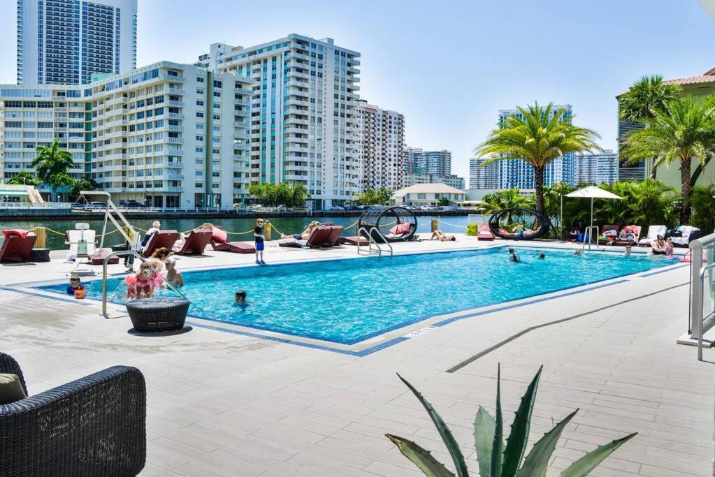 הלנדל ביץ' Cozy 1Br Condo Beachwalk Resort מראה חיצוני תמונה